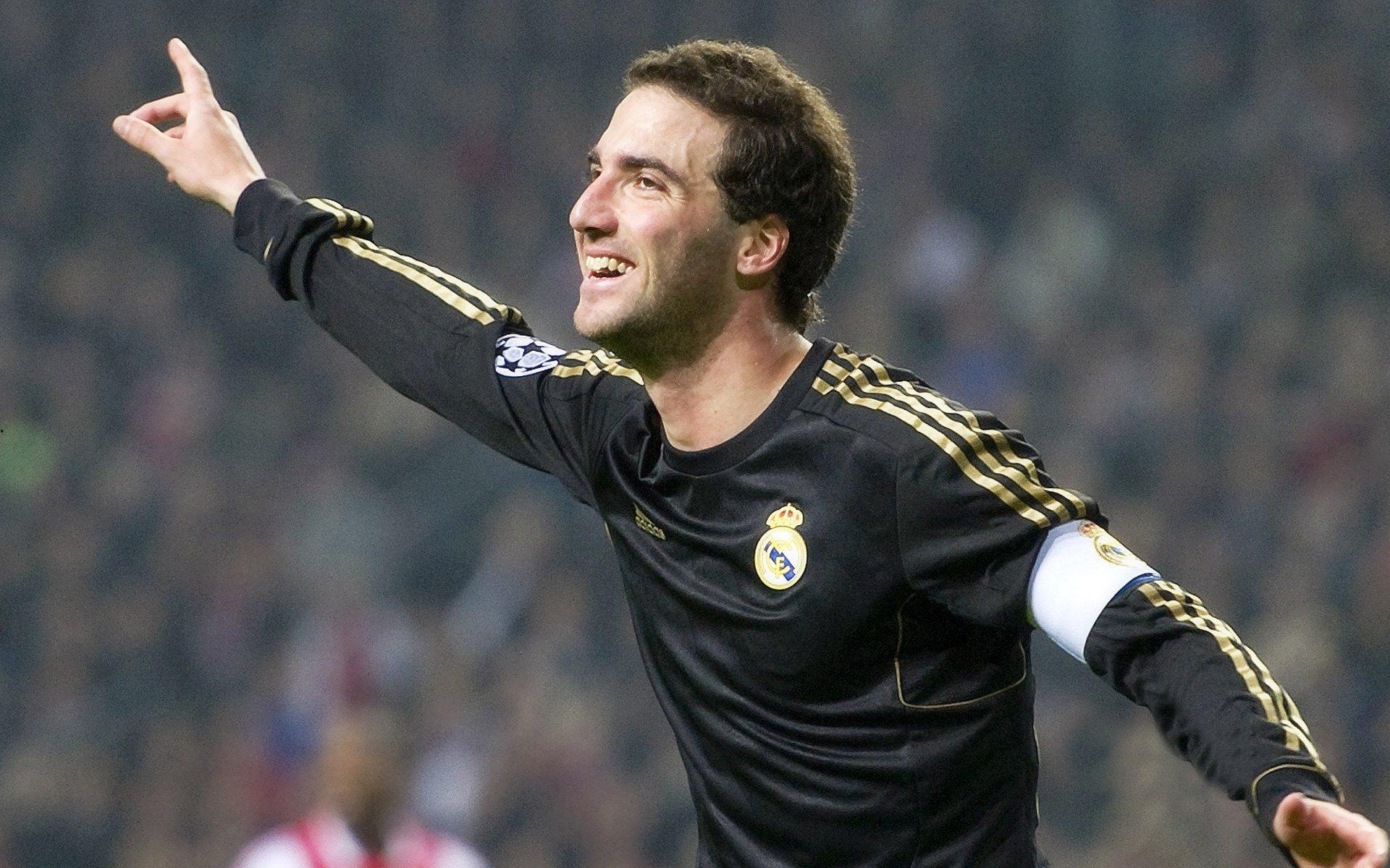 传奇登场！与游戏动画如出一辙的复出首秀